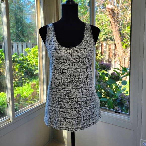 J Crew Black and white Sequins Tank Top Size M - Picture 2 of 5
